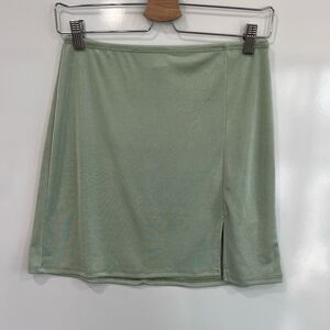 Lightweight pale green y2k skirt size large